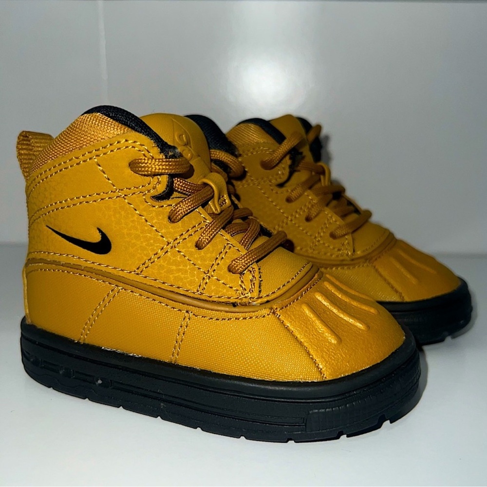 Nike Kids Mustard and Black Boots